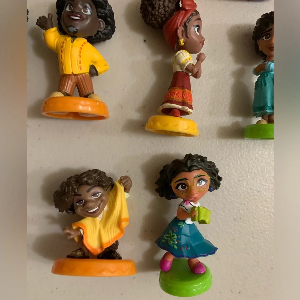 Disney Encanto Play Figures Lot Madrigal Family Mirabel Dolores Isabela Bruno